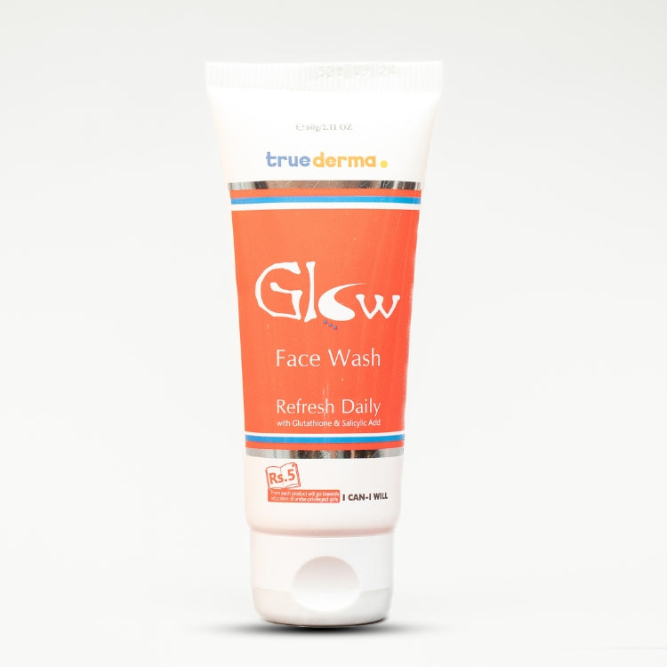 True Derma Glow Face Wash with hydrating and purifying properties
