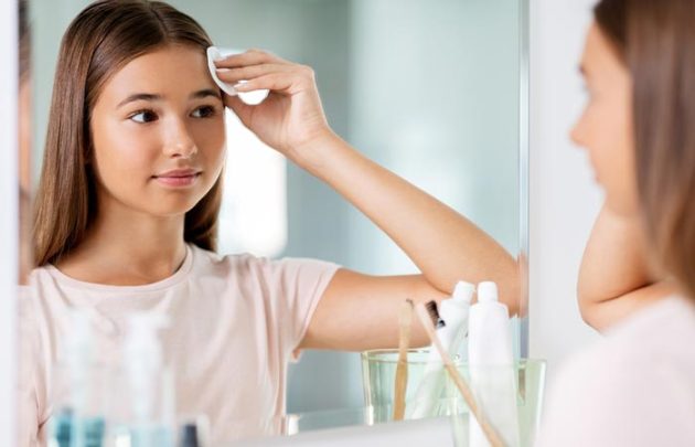 What is the Best Skin Care Routine for Teenage Girls?