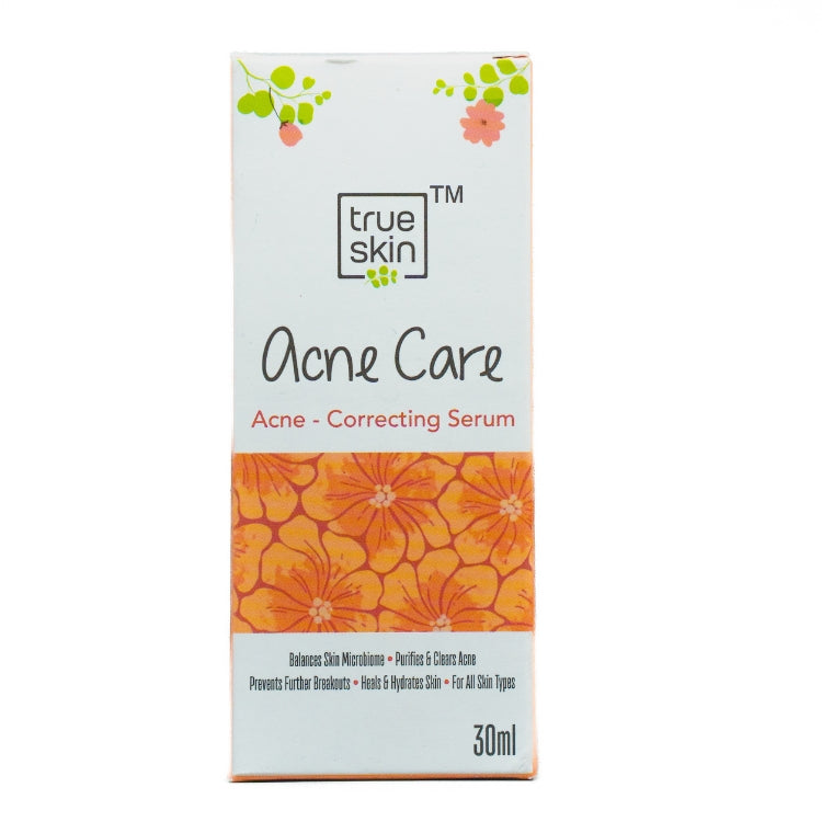 Lightweight anti-acne serum with natural ingredients, free from parabens, sulfates, and alcohol